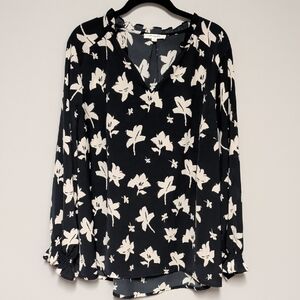 Elegant Women's Floral Blouse in Black and White